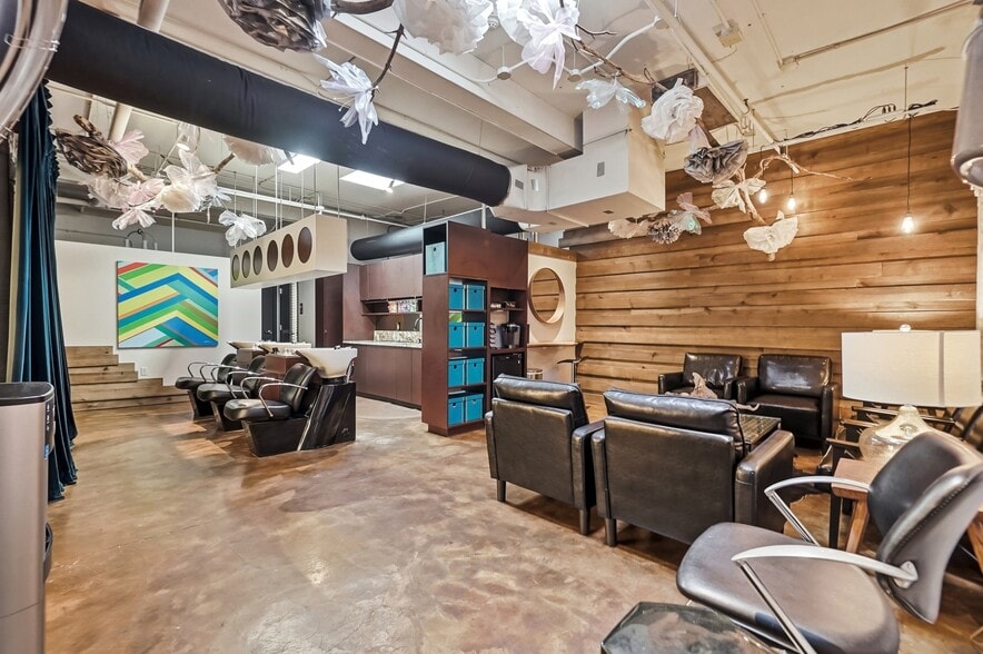 More Photos Of 1111 Central Ave, Charlotte Loft Creative Space For Sale