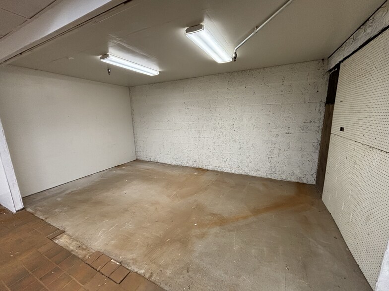 More Photos Of 1546 W Bell Rd, Phoenix Restaurant For Sale