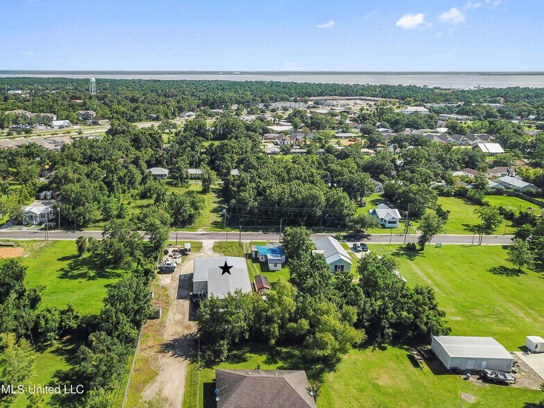 More Photos Of 526 Main St, Bay Saint Louis Warehouse For Sale