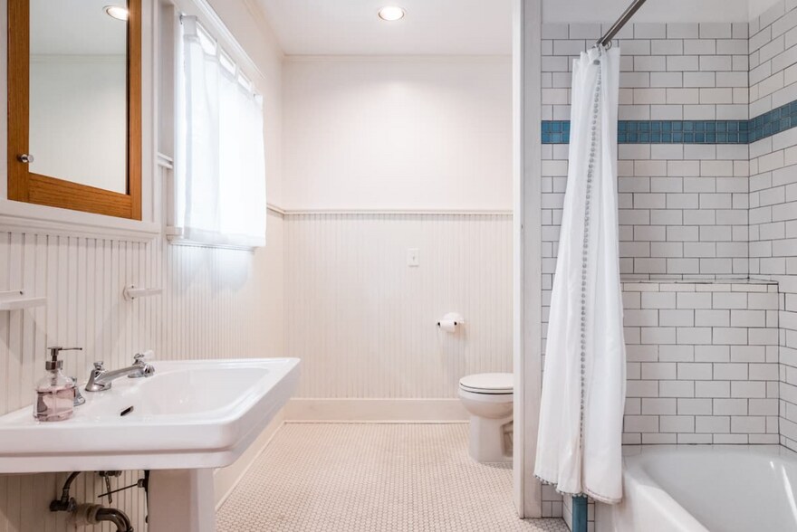 More Photos Of 609 W Mary St, Austin Apartments For Sale