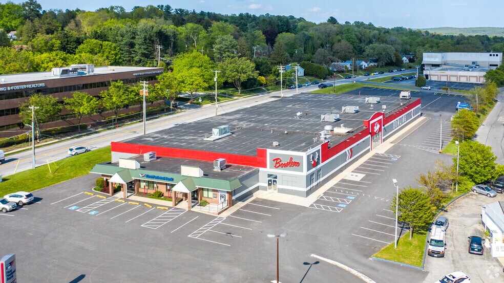 More Photos Of 2165 York Rd, Timonium Bowling Alley For Lease