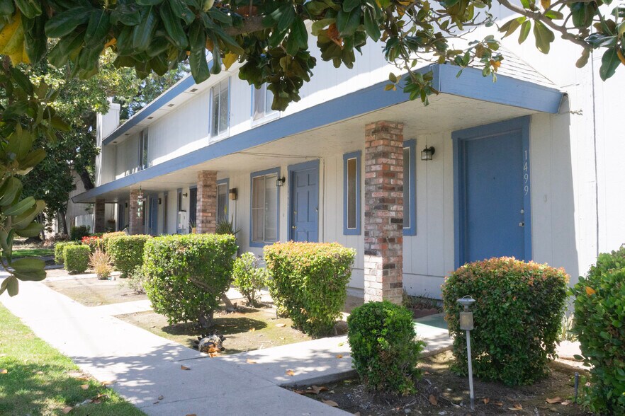 More Photos Of 1491-1499 Bellevue Rd, Atwater Apartments For Sale