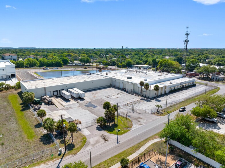 Primary Photo Of 5210 S Lois Ave, Tampa Manufacturing For Sale