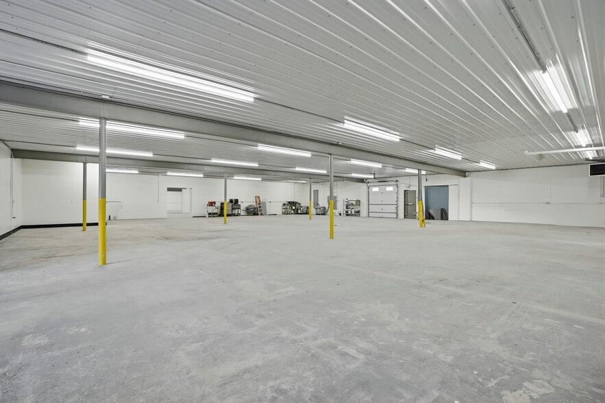 More Photos Of 4455-4477 Garfield St, Denver Warehouse For Sale