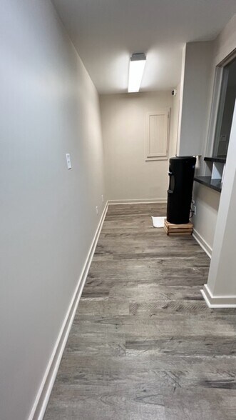 More Photos Of 403 N 35th St, Morehead City Office For Sale