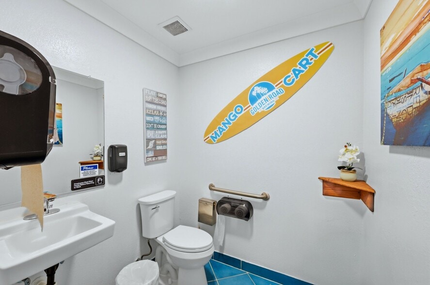 More Photos Of 2901 Placida Rd, Englewood Restaurant For Sale