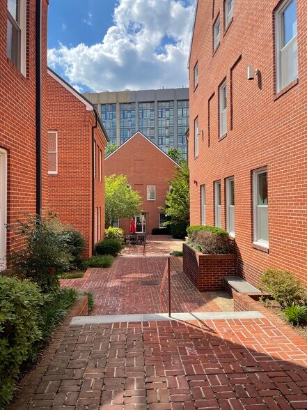 More Photos Of 4232 King St, Alexandria Office For Sale