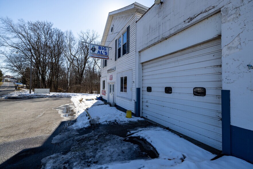 More Photos Of 164 Orchard dr, Timberville Light Distribution For Sale