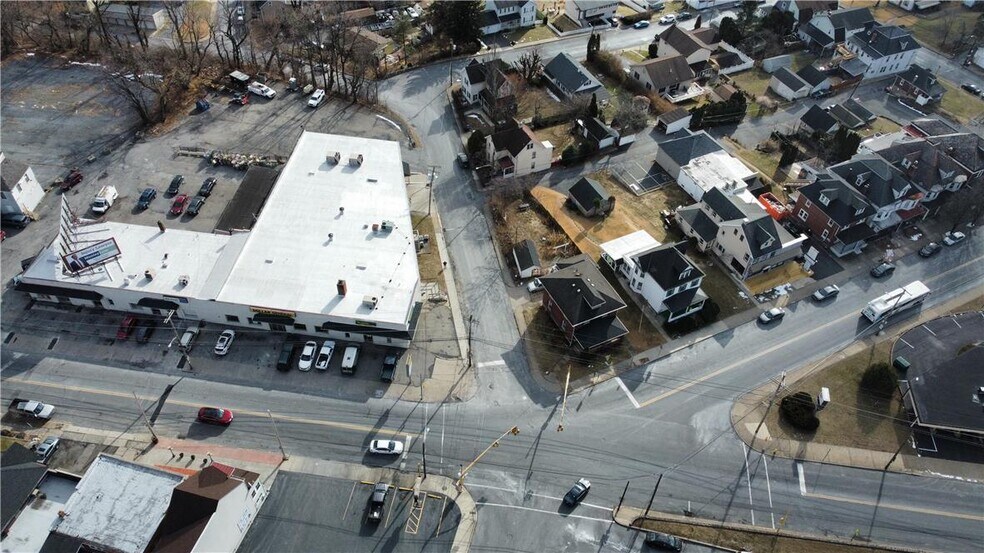 More Photos Of 1710-1728 Butler St, Easton Unknown For Lease