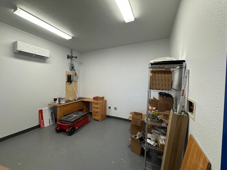 More Photos Of 4033 Canyon Dr, Amarillo Office For Lease