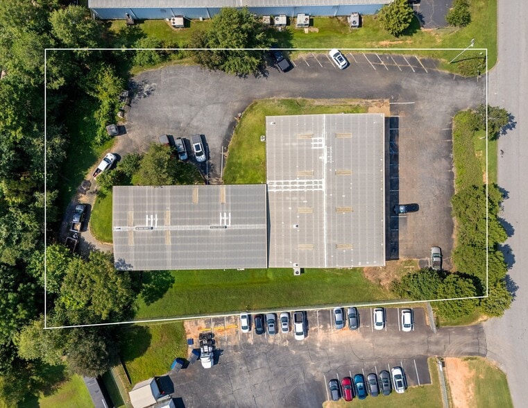 More Photos Of 9 Ellwood Ct, Greenville Warehouse For Sale