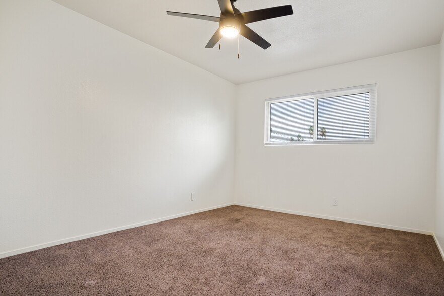 More Photos Of 1312-1322 Bulldog Ln, Fresno Apartments For Sale