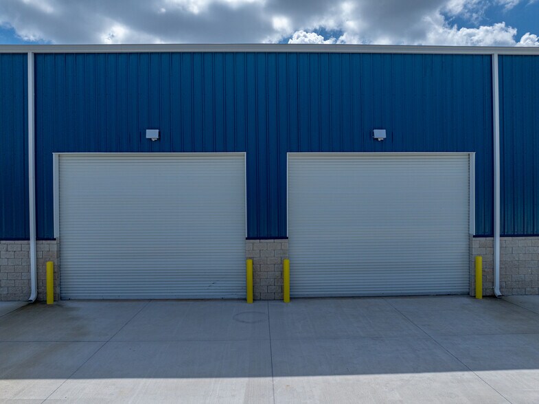 More Photos Of US Highway 542 w, Winter Haven Manufacturing For Lease