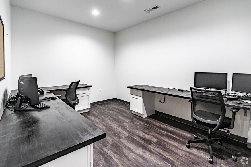 More Photos Of 610 Cave Mill Rd, Bowling Green Medical For Lease