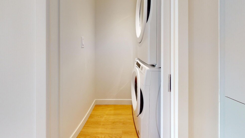 More Photos Of 8405 Pl Saint-Charles, Brossard Apartments For Lease