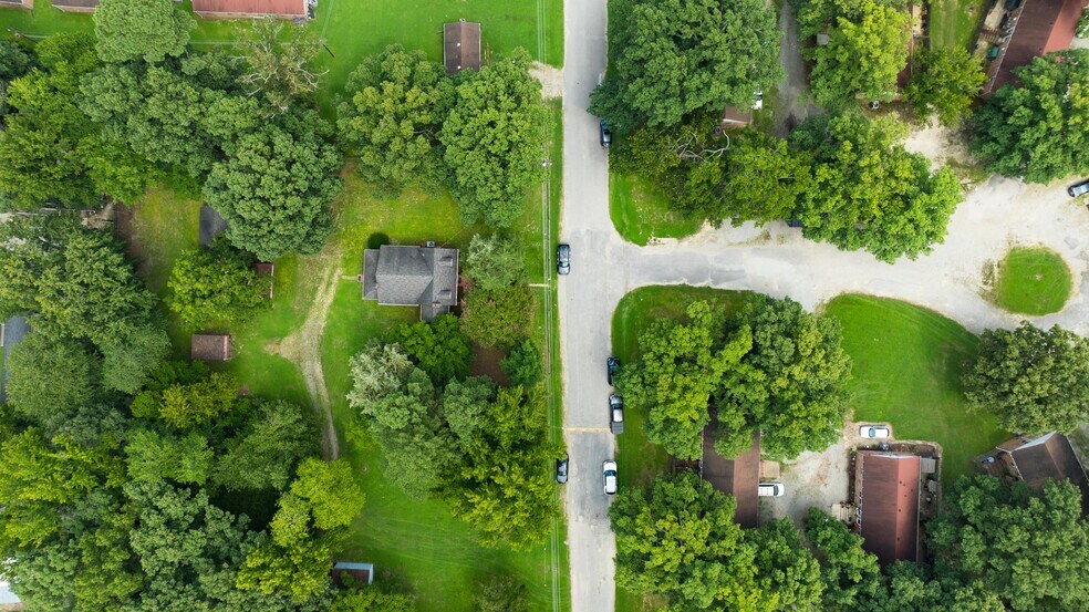 More Photos Of 2554 Noel St, Richmond Apartments For Sale