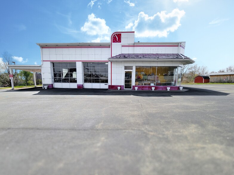 Primary Photo Of 11380 Lincoln Hwy E, North Huntingdon Manufacturing For Sale