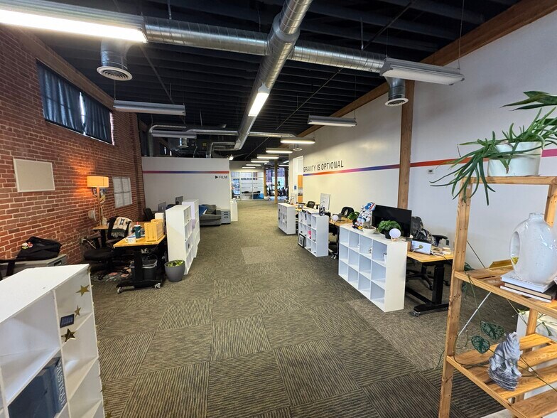 More Photos Of 214-218 E Main St, Oklahoma City Office For Lease