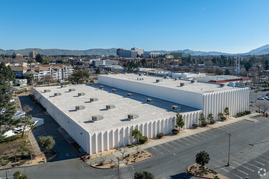 More Photos Of 1695 Willow Pass Rd, Concord Freestanding For Lease