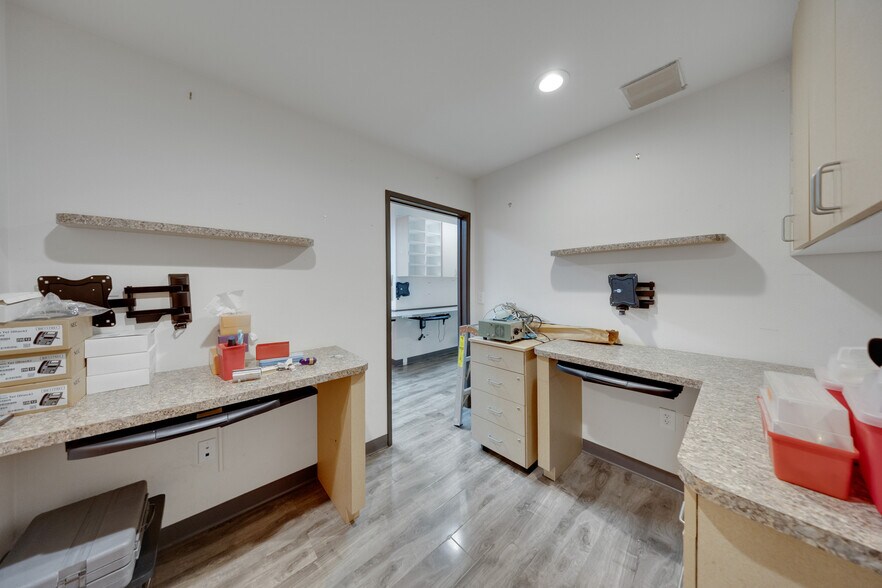 More Photos Of 408 S Beach Blvd, Anaheim Medical For Sale