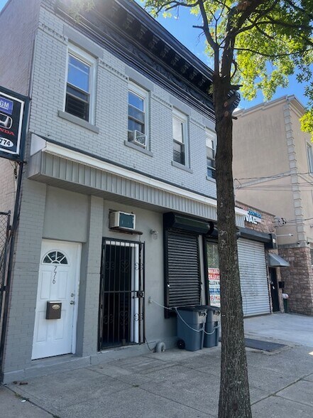More Photos Of 776 Richmond Ter, Staten Island Storefront Retail Residential For Lease