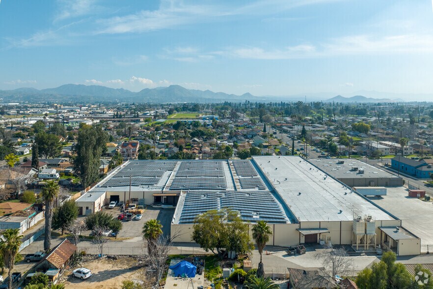 More Photos Of 1050 W Rialto Ave, San Bernardino Warehouse For Lease