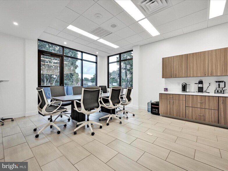 More Photos Of 742 E Main St, Annville Medical For Lease