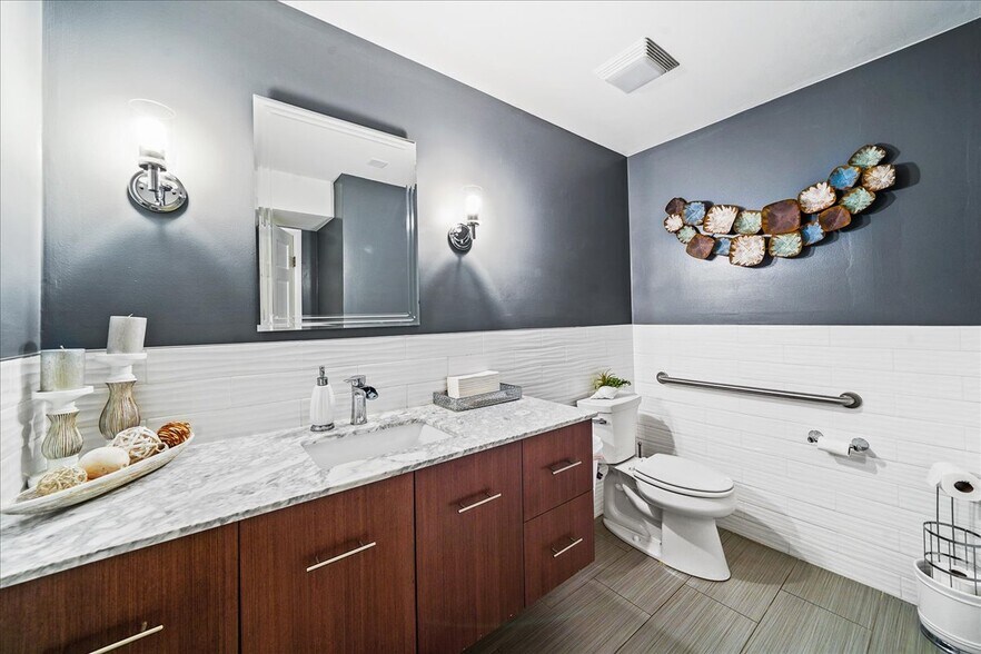 More Photos Of 111 Scott St, Melbourne Office For Sale