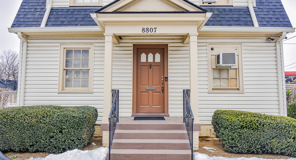 More Photos Of 8807 Flower Ave, Silver Spring Office For Sale