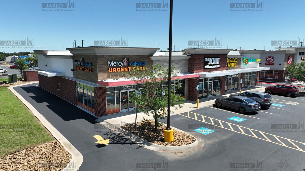 More Photos Of 4962 Elm Springs Rd, Springdale General Retail For Lease