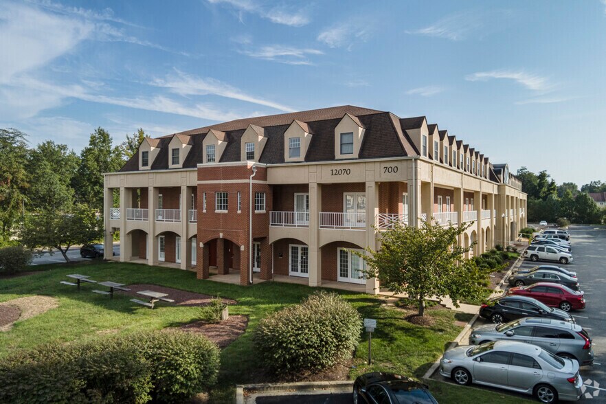 More Photos Of 12070 Old Line Ctr, Waldorf Medical For Lease