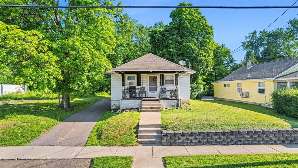 More Photos Of 3113 Watson Blvd, Endicott Storefront Retail Residential For Sale
