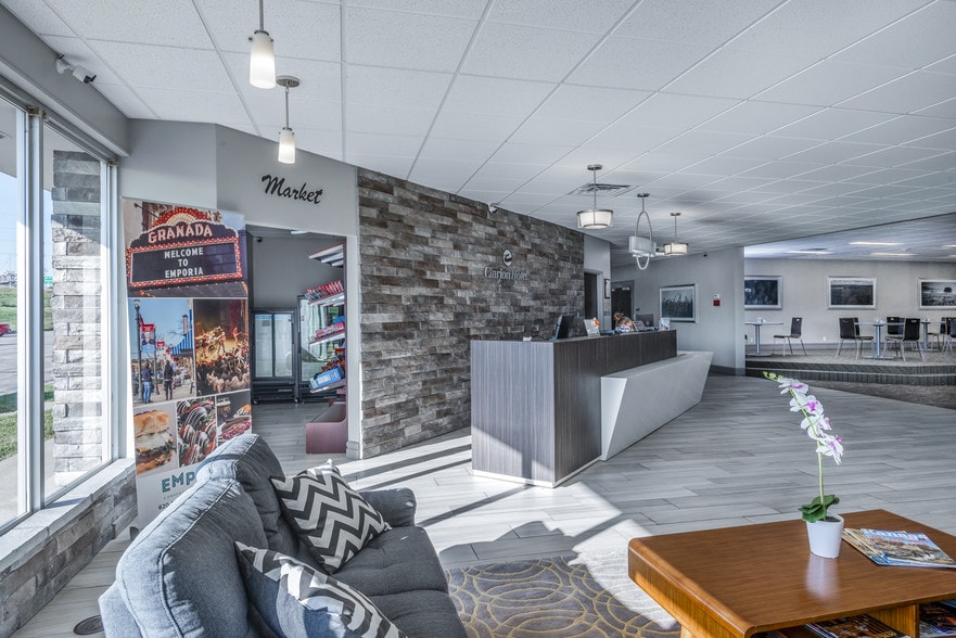More Photos Of 2700 W 18th Ave, Emporia Hotel For Sale
