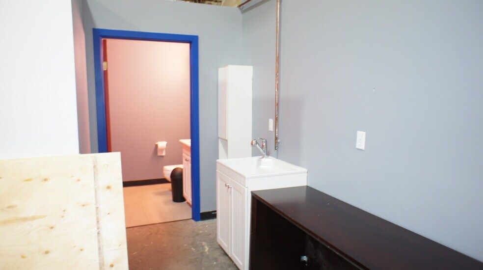 More Photos Of 65 Chippewa Rd, Sherwood Park Office For Sale