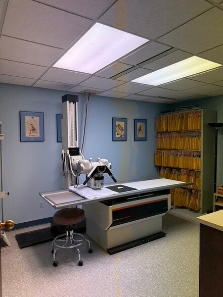 More Photos Of 34 W Washington St, Chagrin Falls Medical For Sale