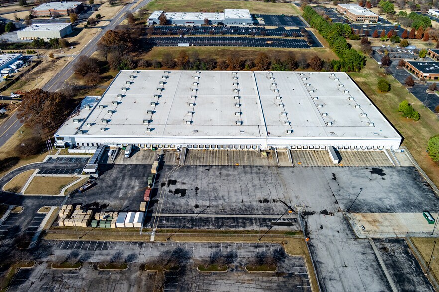 More Photos Of 300 Diamond Dr NW, Huntsville Warehouse For Lease