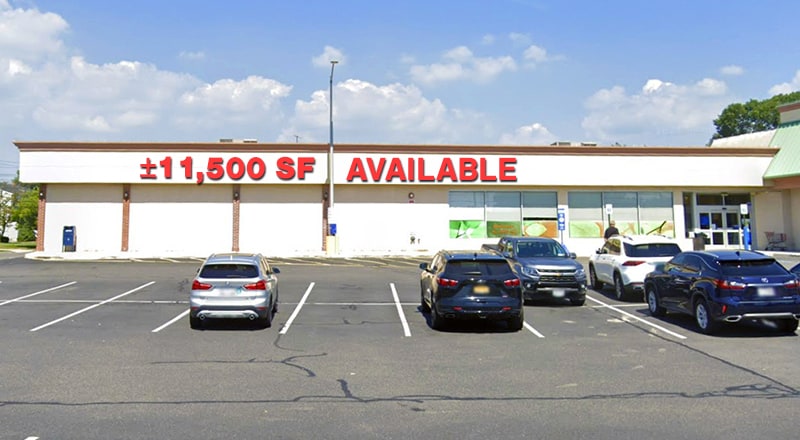 More Photos Of 5117-5139 Merrick Rd, Massapequa Unknown For Lease