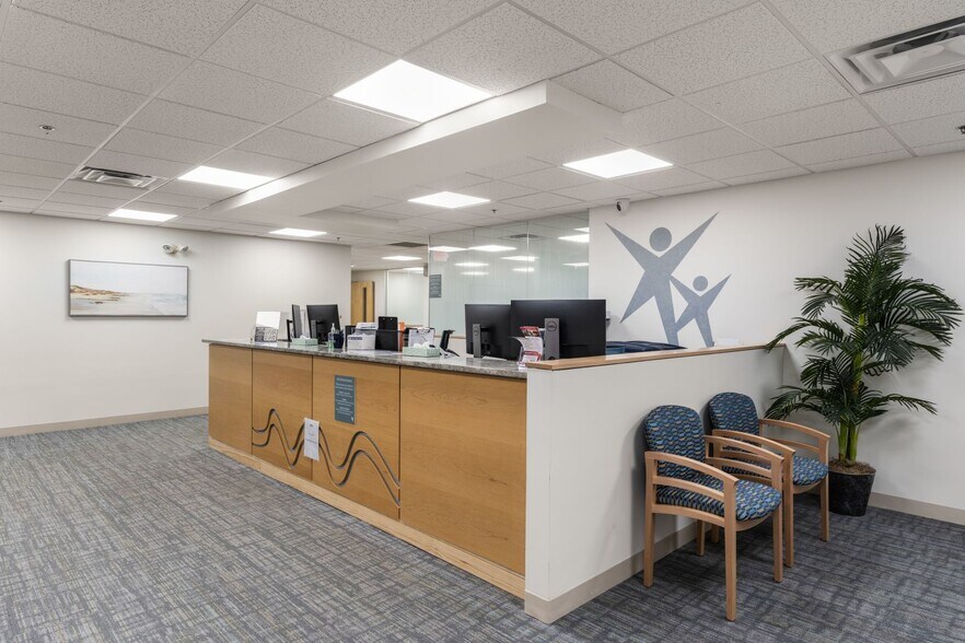 More Photos Of 95 Tremont St, Duxbury Medical For Sale