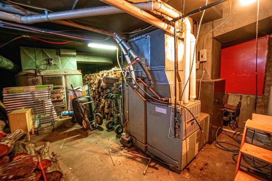 More Photos Of 604 E Wisconsin St, Sparta Industrial For Sale