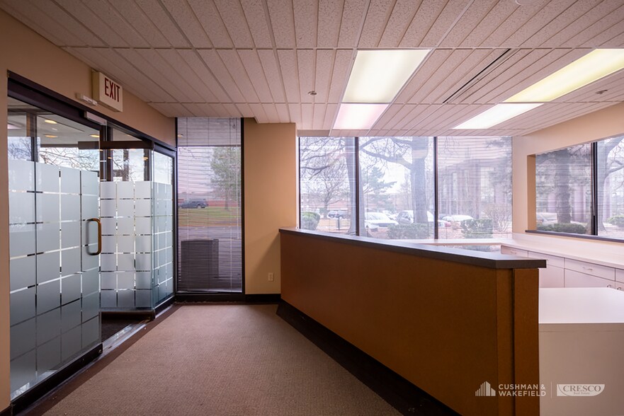 More Photos Of 23240 Chagrin Blvd, Beachwood Office For Lease