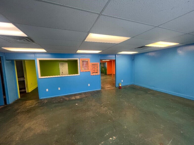 More Photos Of 500 Main St, Deep River Office For Lease