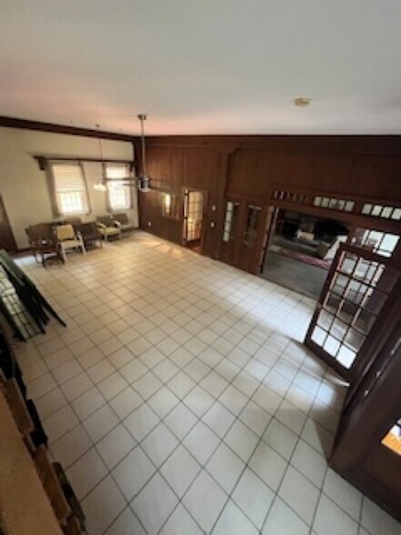 More Photos Of 294 Old Main Rd, North Falmouth Shelter For Lease