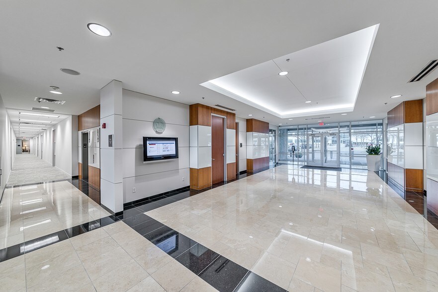 More Photos Of 5601 Democracy Dr, Plano Office For Lease