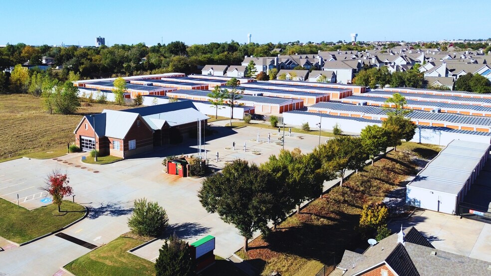 More Photos Of 1821 E Memorial Rd, Oklahoma City General Retail For Sale