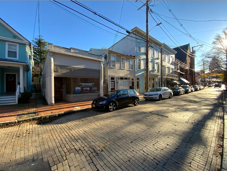 More Photos Of 25 Maryland Ave, Annapolis Office For Sale