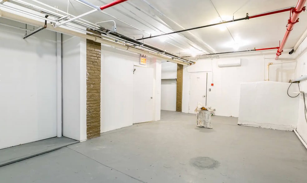 More Photos Of 3 Great Jones St, New York Apartments For Lease