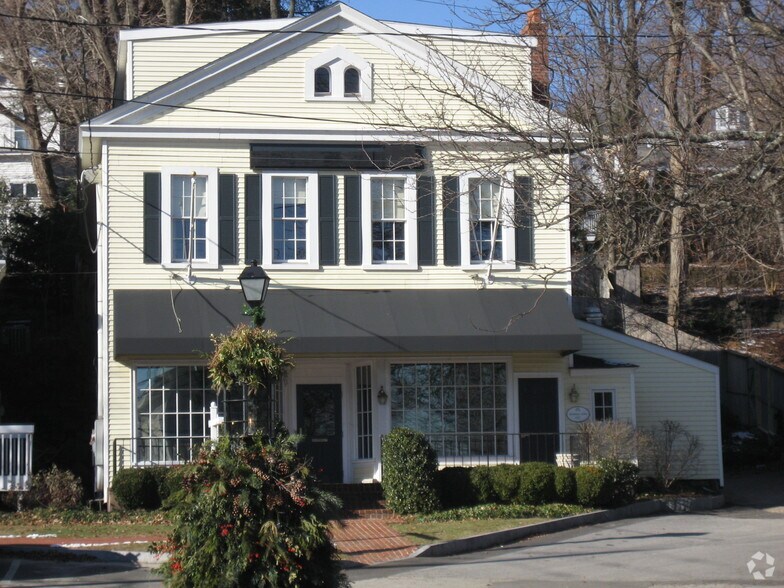 Primary Photo Of 3 Essex Sq, Essex Office Residential For Sale