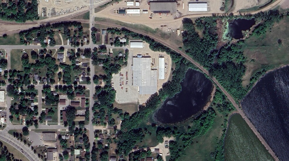 Primary Photo Of 409 S Robert St, Fergus Falls Warehouse For Sale