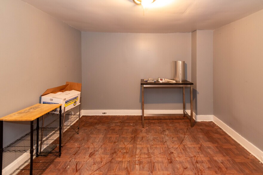 More Photos Of 3409 Greenmount Ave, Baltimore Storefront For Sale