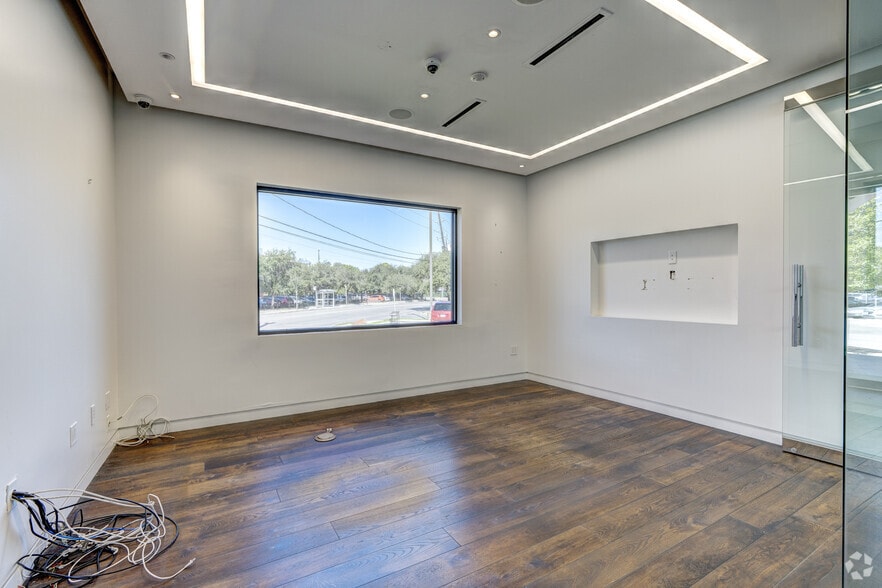 More Photos Of 1777 Sage Rd, Houston Freestanding For Lease